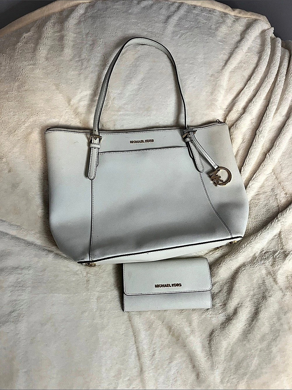 Michael Kors Jet Set Travel Top-Zip Tote Bag & Wallet Set & Wallet Set White